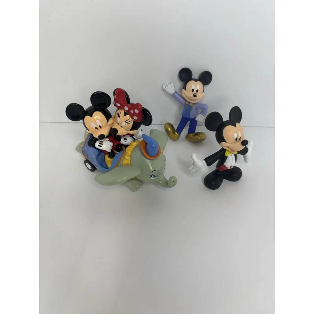 Disney Parks Mickey & Minnie Dumbo Ride Pull‑Back Toy – Exclusive w/ 2‎ Mickeys